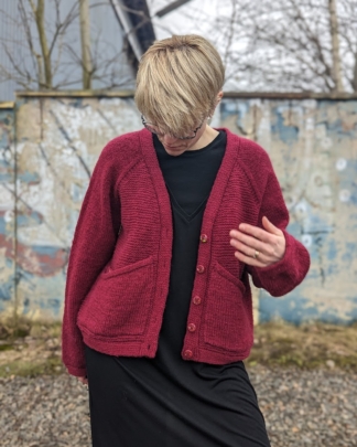 Notorious Knitter Big Pocket Cardigan